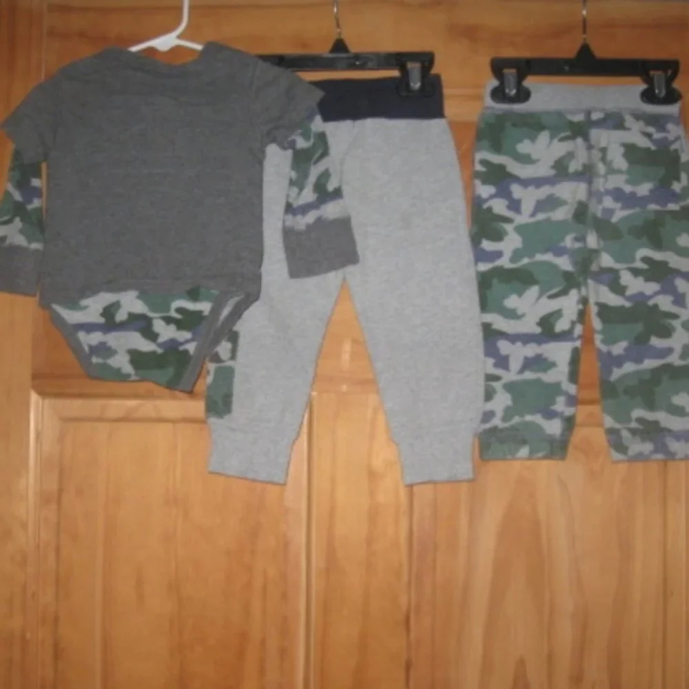 Boys Burt's Bees Baby Bodysuit and Two Pairs Matching Pants